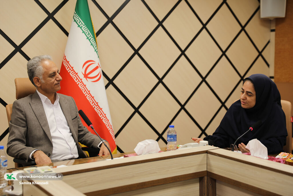 تربیت مؤثر در سالهای دبستان شکل میگیرد، نه در نصیحتهای نوجوانی