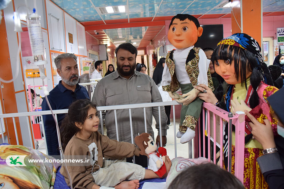 مربیان کانون لرستان لبخند را بر چهره کودکان بیمار نشاندند