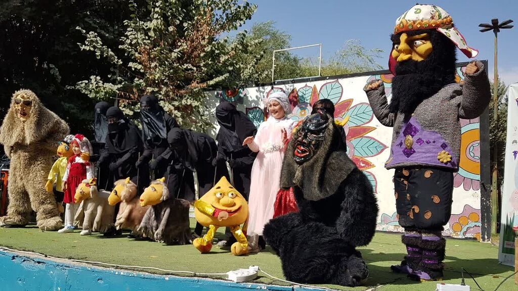 کانون کرمانشاه جشن باشکوه نوخوانها را برگزار کرد