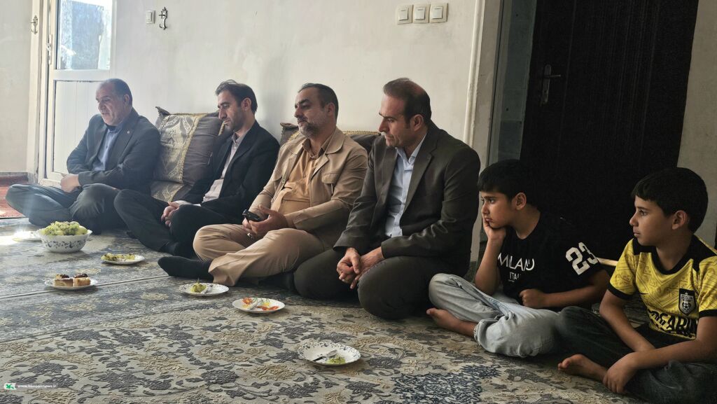 دیدار  با خانواده شهید «محمد نادری»در یاسوج