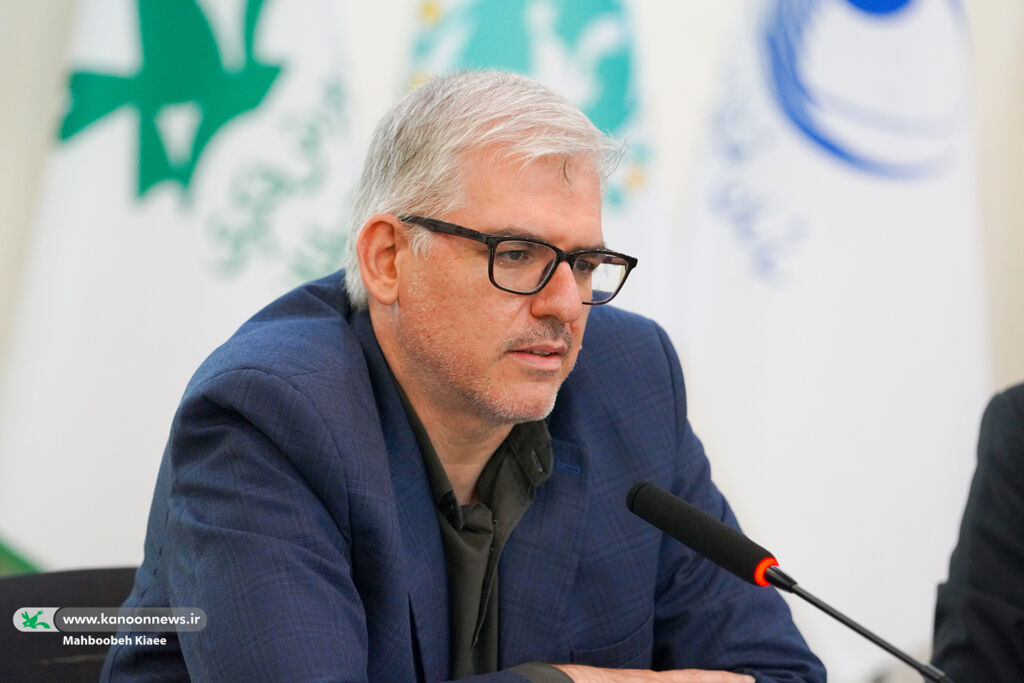 امضای تفاهمنامه همکاری بین کانون و سازمان فضایی ایران