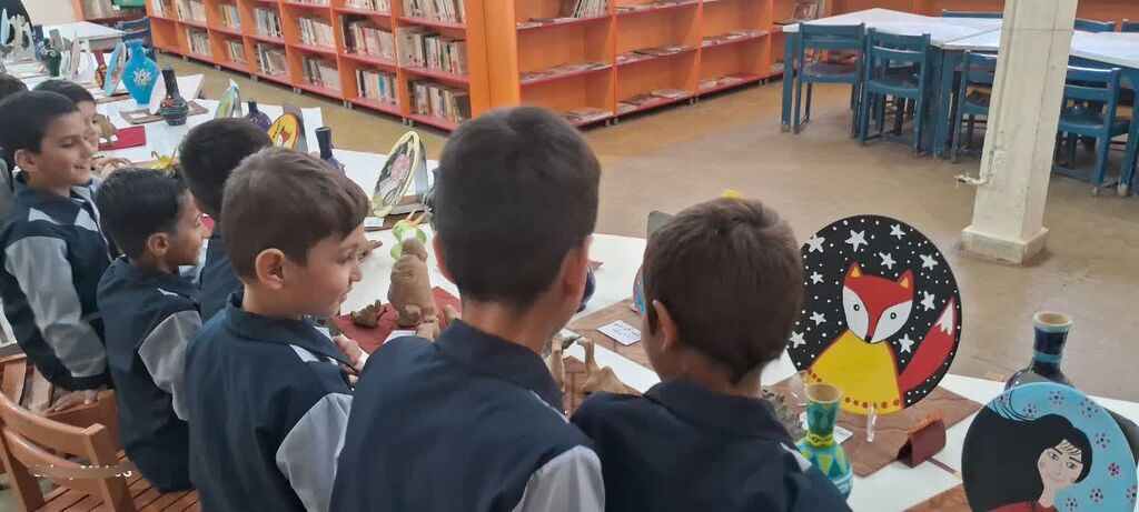 در جشن "نوخوانها"ی کانون کنگاور، کودکان با هم و برای هم خواندند