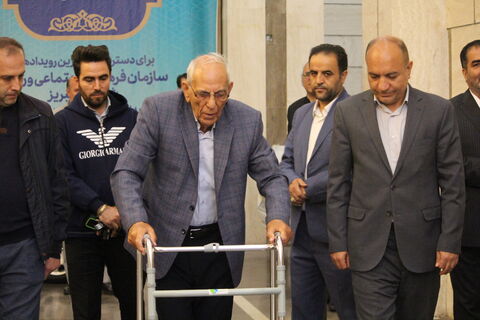 در آخرین روز از هفته ملی کودک و در یک جشن باشکوه، یک روز به یادماندنی برای کودکان در سالن همایش خاوران رقم خورد.