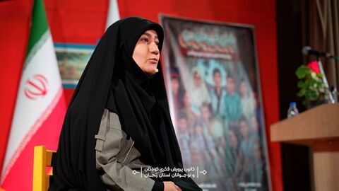 تجلیل از فرزندان شهدای ۱۲ روزه زنجان در ویژه‌برنامه «بابای قهرمان من»