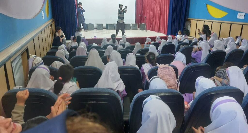 جشن نوخوانها با شادی و موسیقی در مرکز روانسر