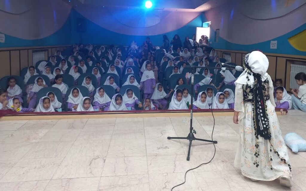 جشن نوخوانها با شادی و موسیقی در مرکز روانسر