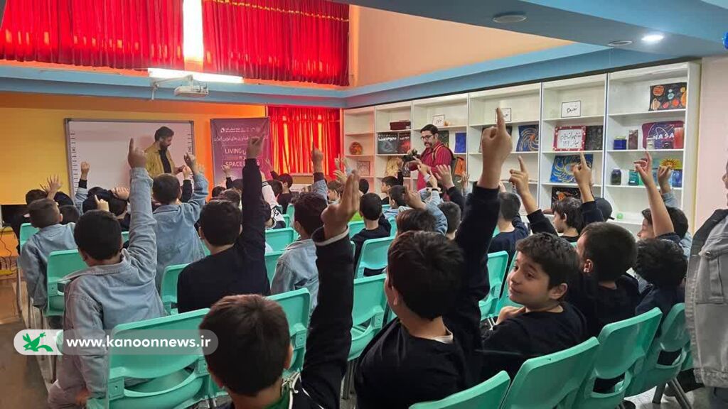 ۴۱۰۰ کودک زنجانی پای ۵۵ قصه‌گوی کانون نشستند