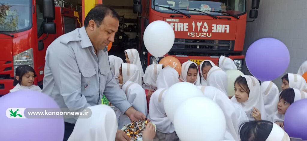 شادپیمایی کودکان ابرکوه برگزار شد