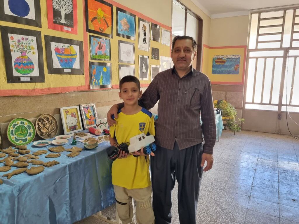 نمایشگاه ۳۰۰ اثر هنری در سرپلذهاب گشایش یافت