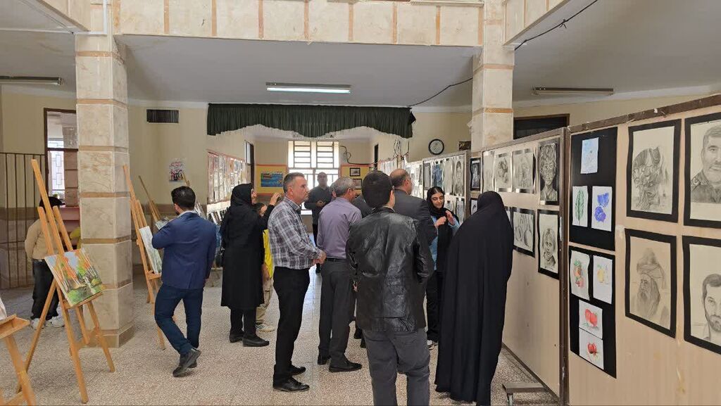 نمایشگاه ۳۰۰ اثر هنری در سرپلذهاب گشایش یافت