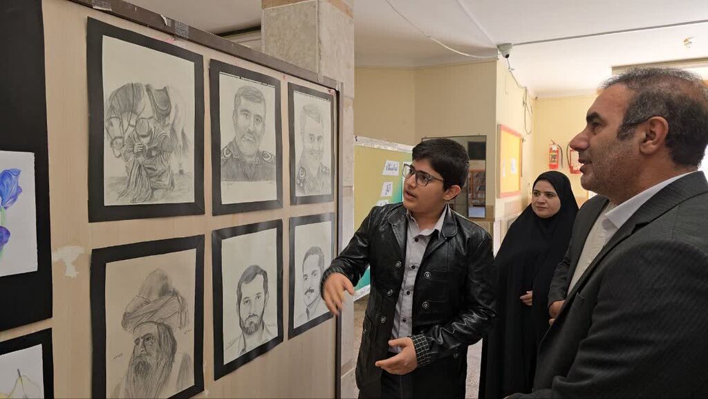 نمایشگاه ۳۰۰ اثر هنری در سرپلذهاب گشایش یافت