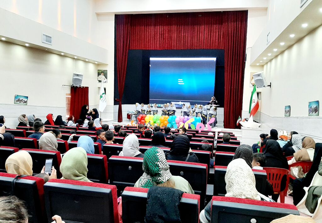 جشن نوخوانها در مراکز همدان برگزار شد