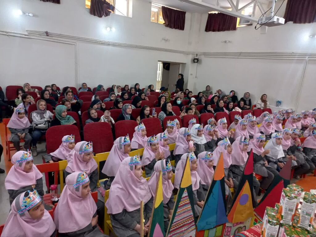 جشن نوخوانها در مراکز همدان برگزار شد