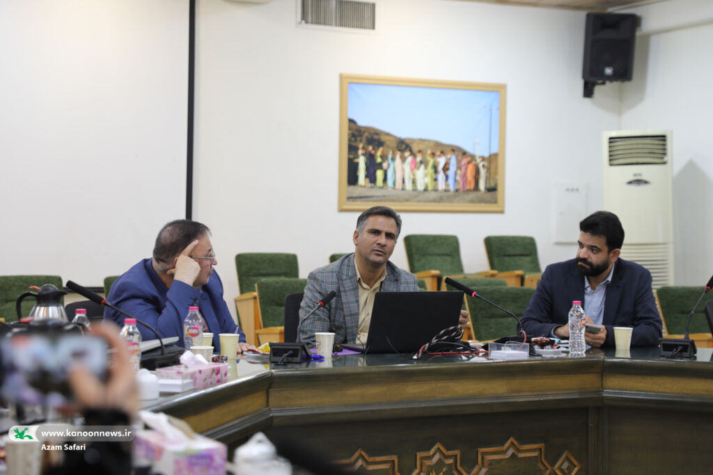 صدای کودکان را به کوچهها، پارکها و زمینهای بازی بازگردانیم