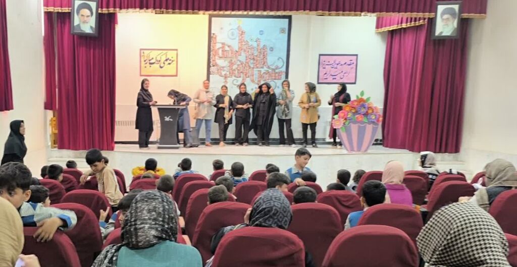 جشن نوخوانها در مرکز شماره ۳ کانون کرمانشاه