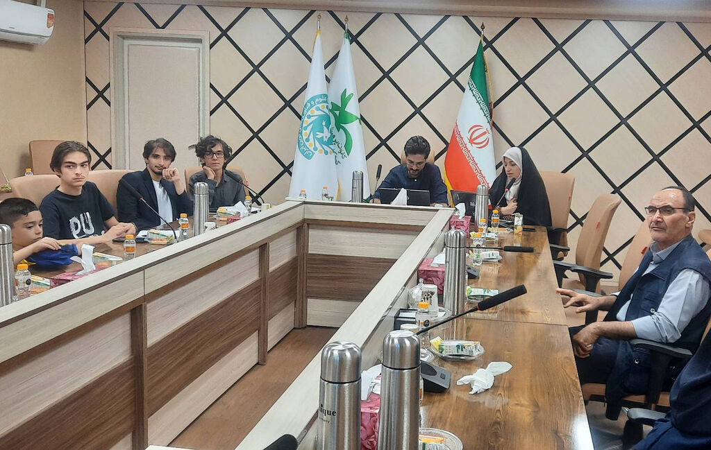 نشست علمی امید تا مدار با حضور محمد عمویی امید و تلاش، کلید ورود نوجوانان به مدارهای علمی است