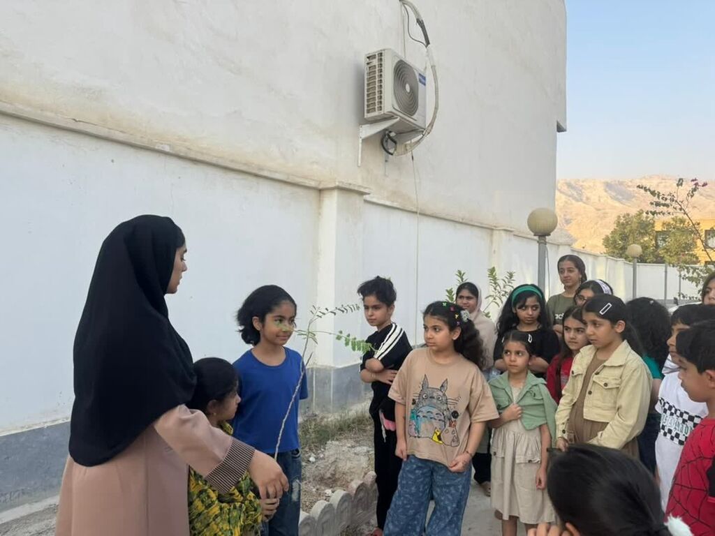 ترویج فرهنگ دوستی با طبیعت در مرکز پارسیان