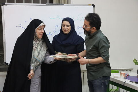 نشست تخصصی کارکردهای آموزشی تئاتر