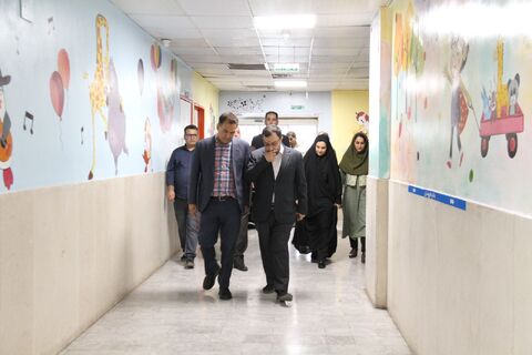 عیادت از  کودکان بیمار در بیمارستان بهرامی