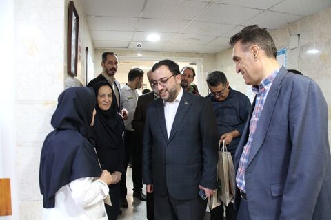 عیادت از  کودکان بیمار در بیمارستان بهرامی