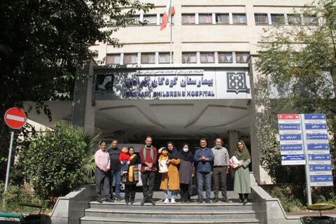 عیادت از  کودکان بیمار در بیمارستان بهرامی