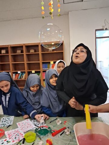 بیش از ۱۱۵۰ دانش آموز در هفته ملی کودک در مرکز فرهنگی هنری شماره ۱۰ کانون واقع درمجتمع پردیسان حضور پیدا کردند