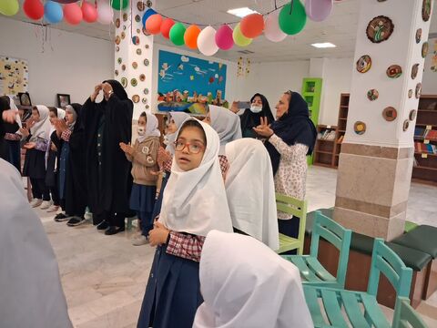 بیش از ۱۱۵۰ دانش آموز در هفته ملی کودک در مرکز فرهنگی هنری شماره ۱۰ کانون واقع درمجتمع پردیسان حضور پیدا کردند