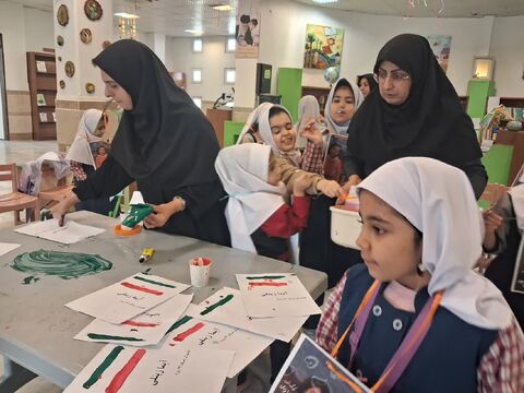 بیش از ۱۱۵۰ دانش آموز در هفته ملی کودک در مرکز فرهنگی هنری شماره ۱۰ کانون واقع درمجتمع پردیسان حضور پیدا کردند