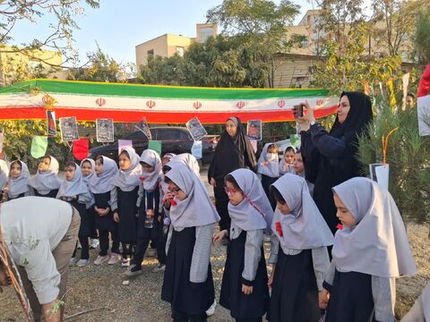 بیش از ۱۱۵۰ دانش آموز در هفته ملی کودک در مرکز فرهنگی هنری شماره ۱۰ کانون واقع درمجتمع پردیسان حضور پیدا کردند