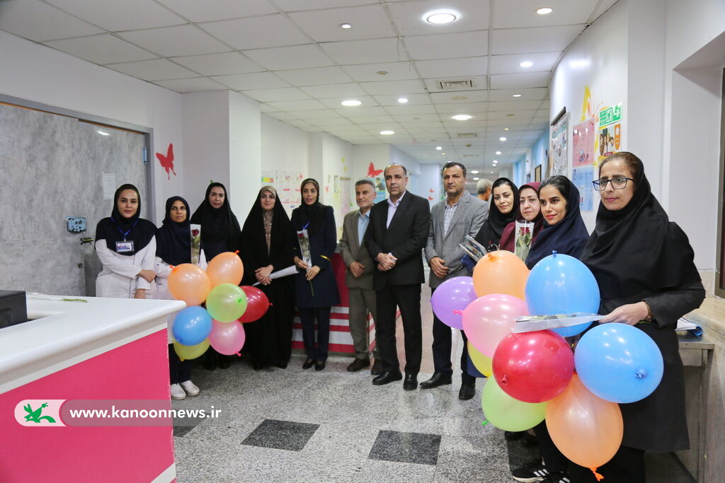 عیادت از کودکان بیمار بستری در بیمارستان