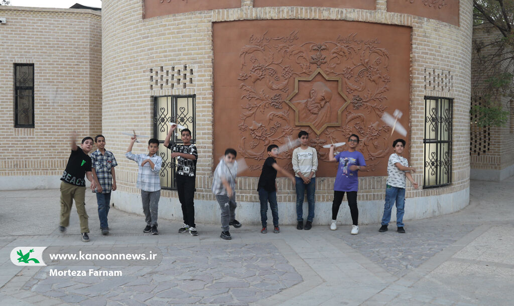 ویژهبرنامهی علمی شگفتانگیز «زندگی در فضا» برگزار شد