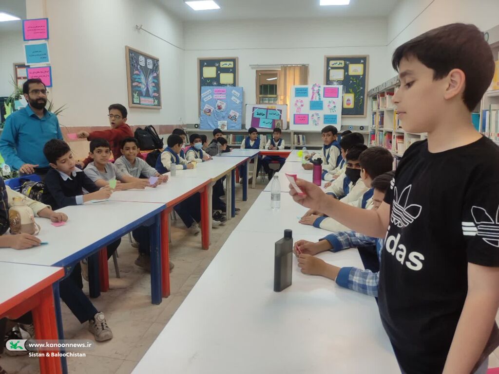 برگزاری برنامه روز بزرگداشت حافظ در مرکز فرهنگی هنری شماره چهار زاهدان(سیستان و بلوچستان)