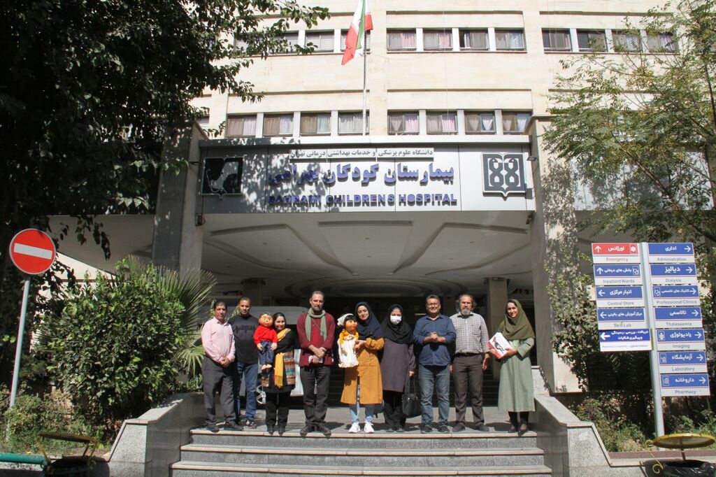 دیدار مدیرعامل کانون با کودکان بیمار در بیمارستان بهرامی