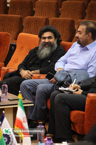 نقالی و شاهنامه‌‌خوانی نوجوانان زاگرس‌نشین در شهرکرد
