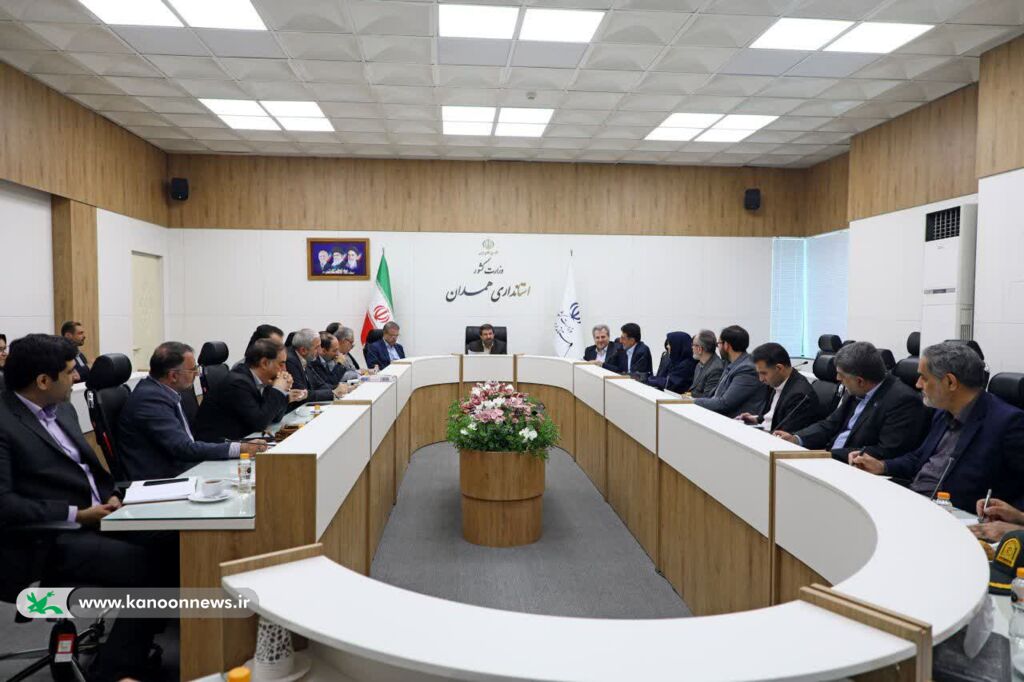 لزوم نگاه راهبردی به کانون پرورش فکری؛ استاندار همدان بر حمایت همه دستگاه‌ها تأکید کرد