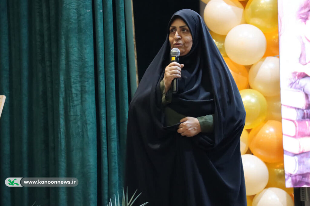 «نشست شب قصه» کانون ویژه دانشجو معلمان برگزار شد