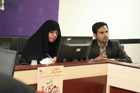 نشست نوجوانان با مسئولین_مرکزی
