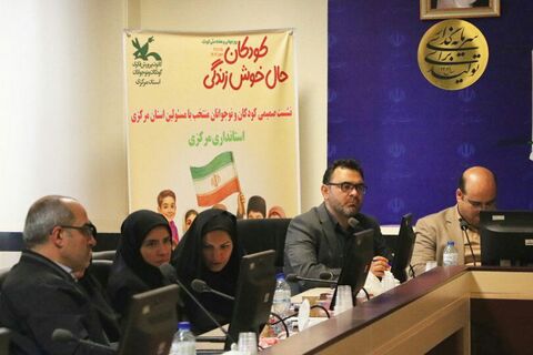 نشست نوجوانان با مسئولین_مرکزی