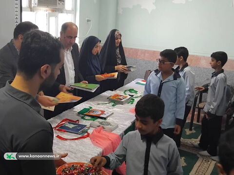 آلبوم تصویری اهدای کتاب به دانش‌آموزان روستاهای لیلک و چاه تلخ جنوبی