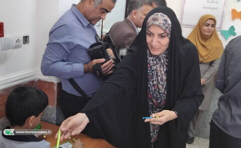 آلبوم تصویری اهدای کتاب به دانش‌آموزان روستاهای لیلک و چاه تلخ جنوبی