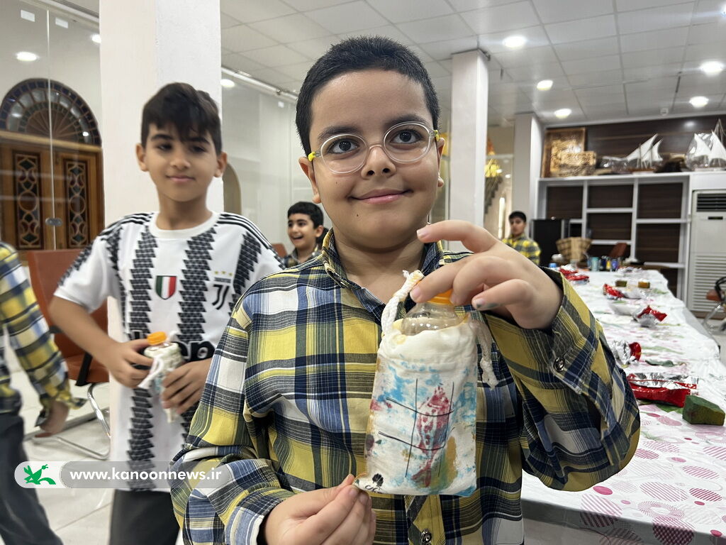 برگزاری ورکشاپ آموزشی "چاپ روی پارچه و هنر صدف"