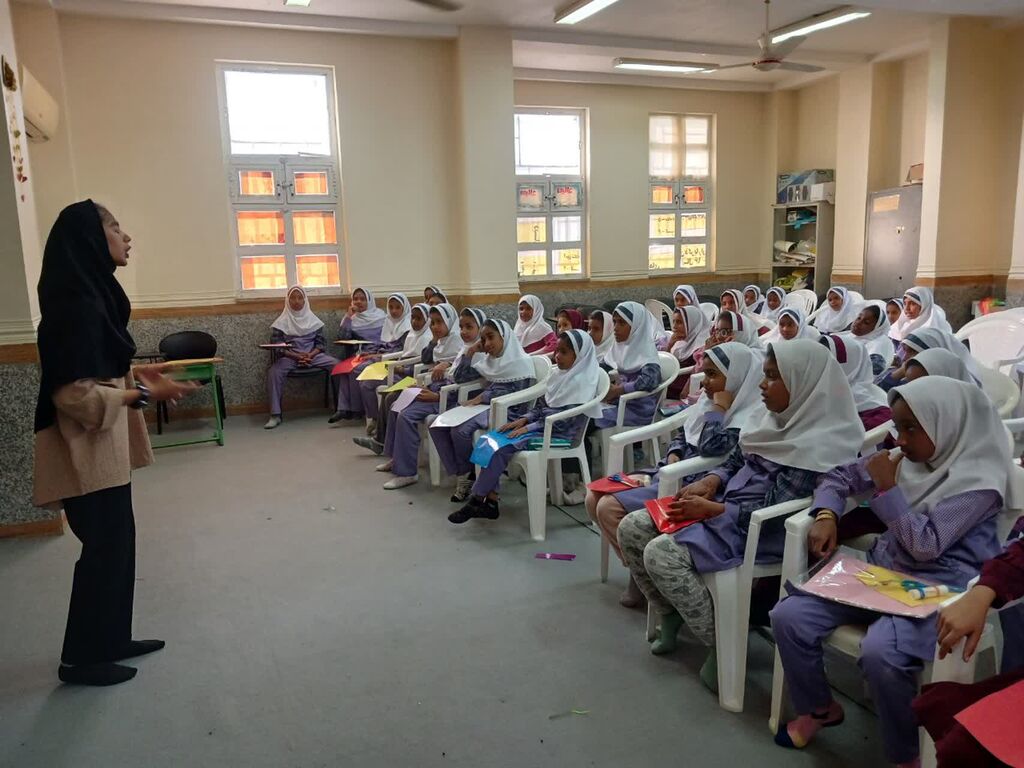 در هفته ملی کودک،بیش از ۱۳هزار کودک و نوجوان قصه شنیدند