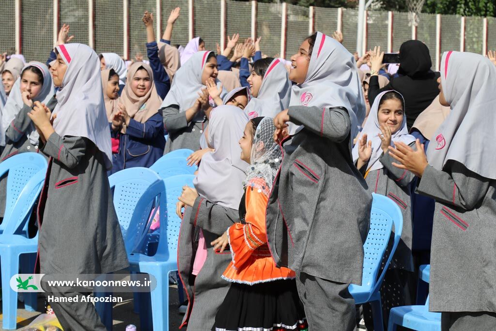 با آغاز به کار تماشاخانه سیار در مازندران شادی و نشاط مهمان کودکان و نوجوانان شد