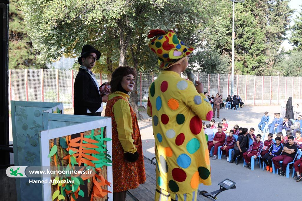 با آغاز به کار تماشاخانه سیار در مازندران شادی و نشاط مهمان کودکان و نوجوانان شد