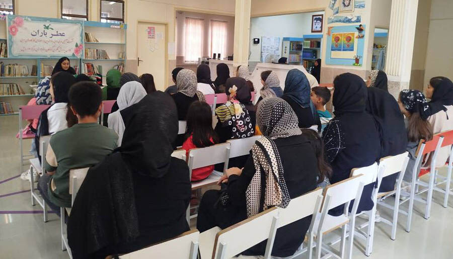 نشستهای ادبی «عطر باران» در مراکز کانون استان اردبیل برگزار شد