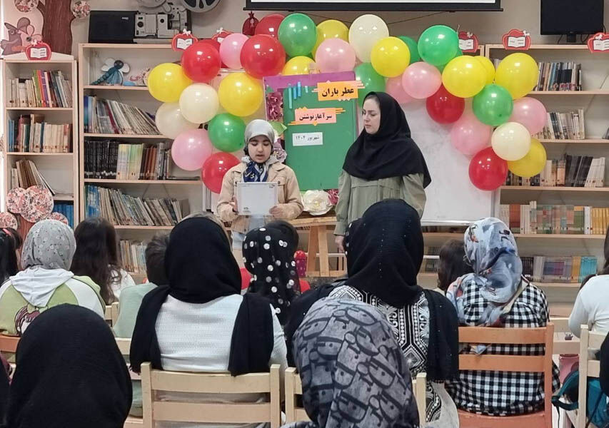 نشستهای ادبی «عطر باران» در مراکز کانون استان اردبیل برگزار شد