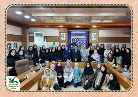 نشست تخصصی «بررسی جایگاه ادبیات در سینمای کودک و نوجوان» در کانون قم برگزار شد