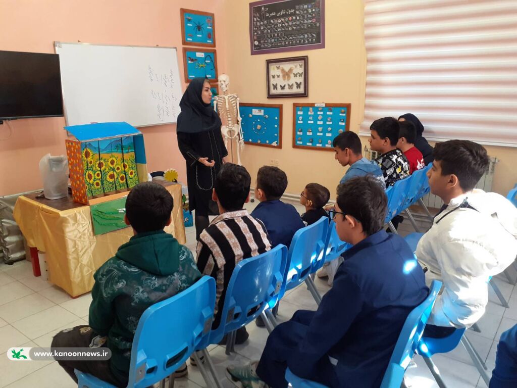کودکان توانیاب در کانون سنندج فعالیتهای علمی را تجربه کردند