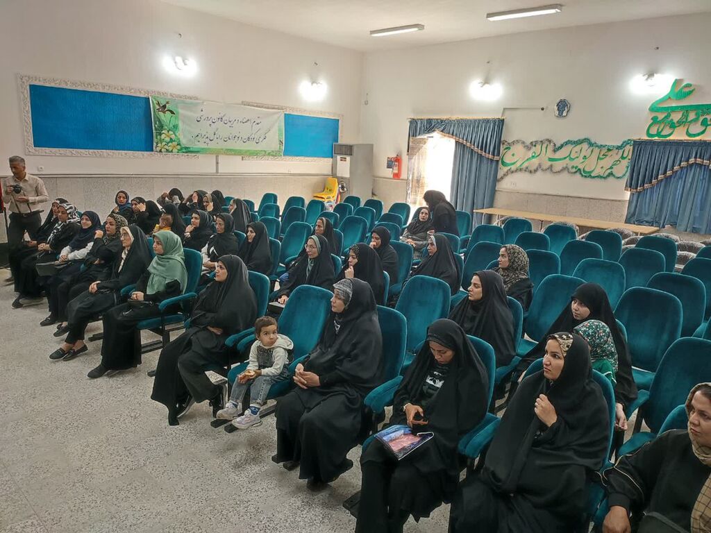 ویژه برنامه آموزشی سلامت روان مادران در مرکز فرهنگی هنری میامی