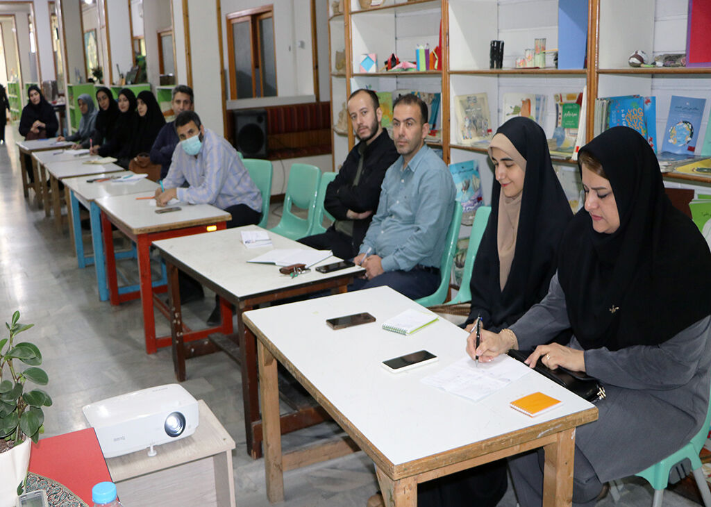 ۳۲ مربی کانون گیلان، اصول سرود و نتخوانی را فراگرفتند